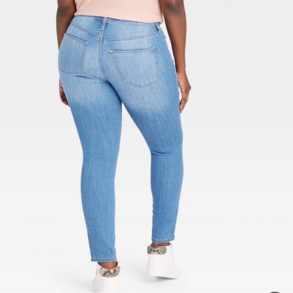 Universal Thread High Rise Skinny jeans - Picture 4 of 4